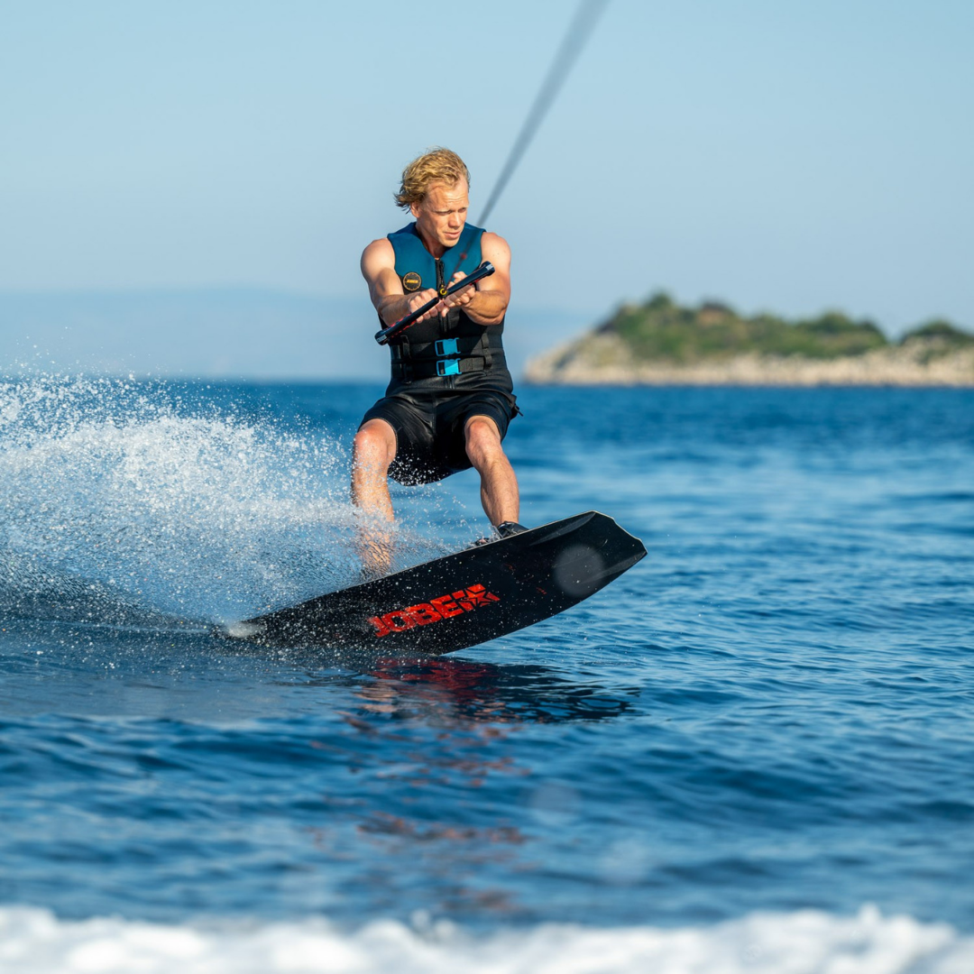 Jobe Wakeboard 138 & Maze Bindings Package